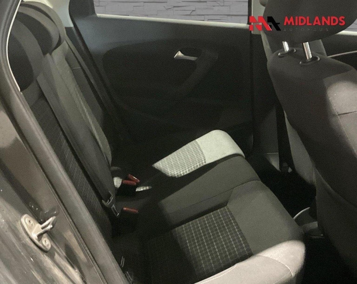 Used Volkswagen Polo 2015 for sale - 76924498: Photo 9