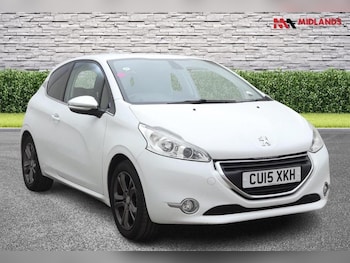 Used Peugeot 208 2015 for sale - 78415006: Photo