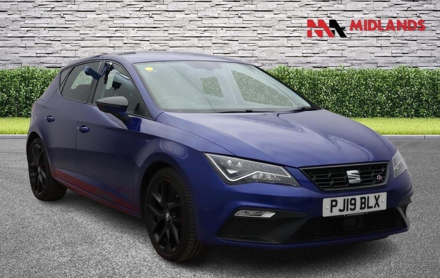 Used SEAT Leon 2019 for sale - 76070361: Photo 1