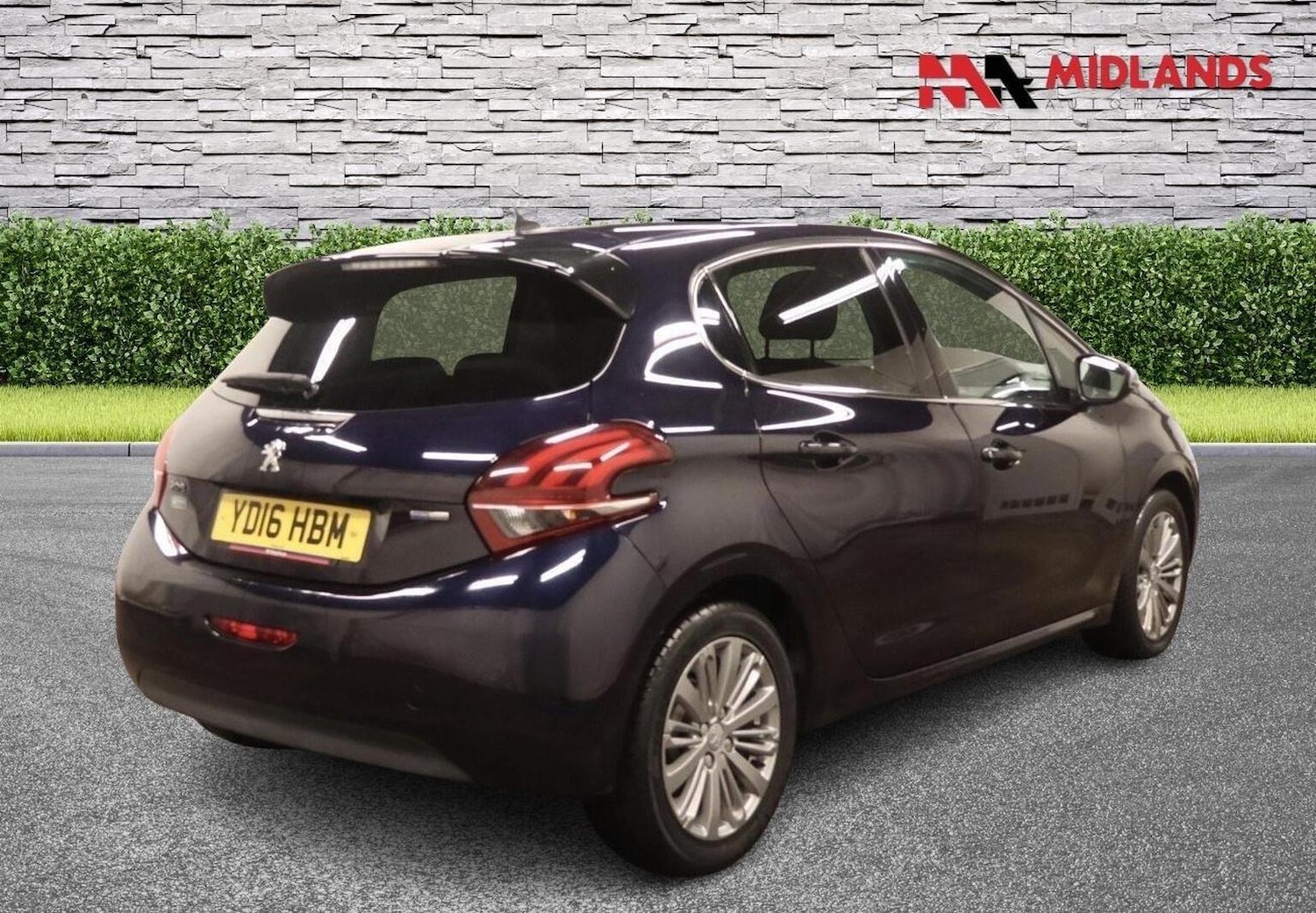 Used Peugeot 208 2016 for sale - 77715088: Photo 4