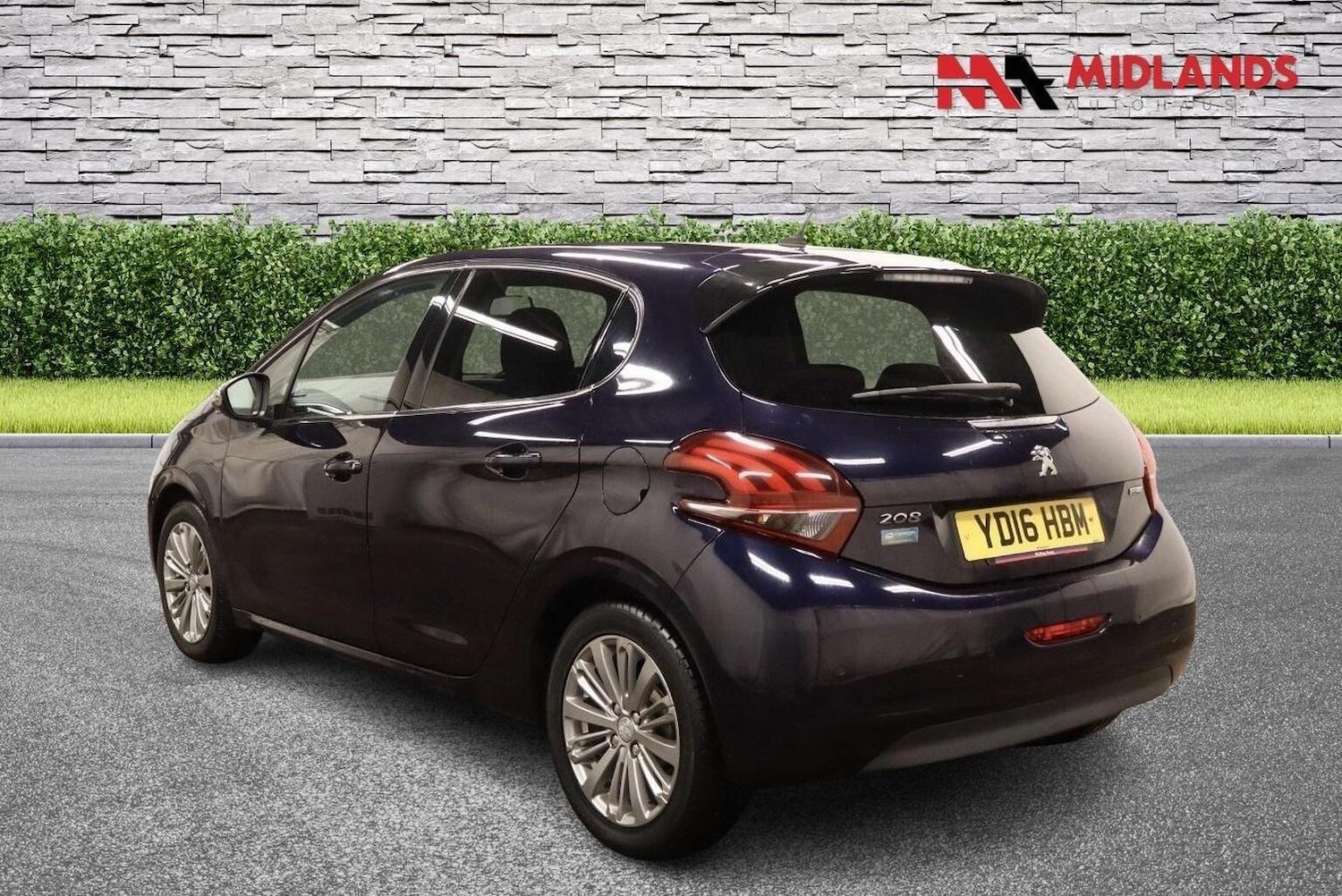 Used Peugeot 208 2016 for sale - 77715088: Photo 5