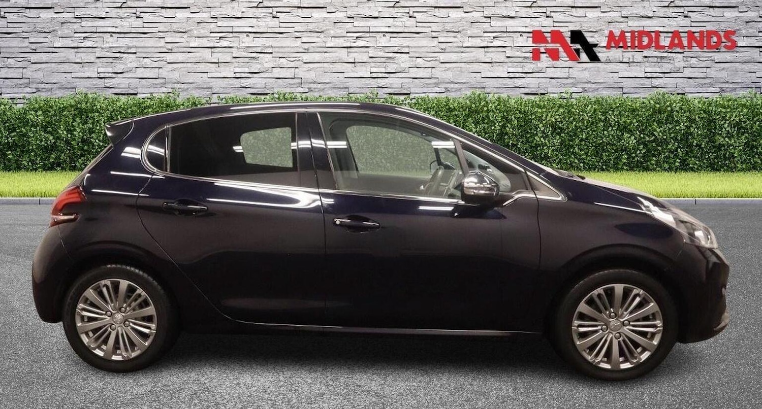 Used Peugeot 208 2016 for sale - 77715088: Photo 6