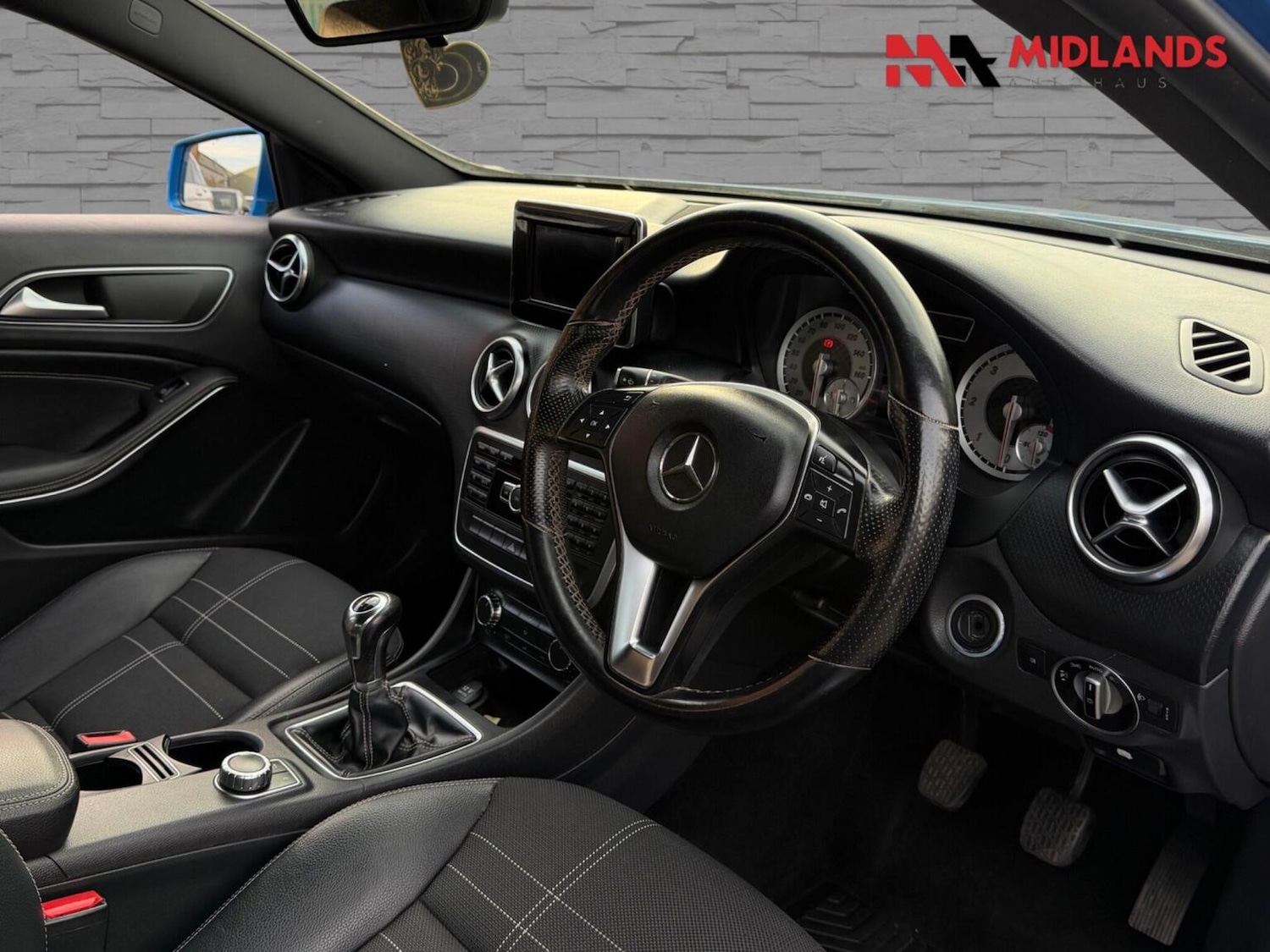 Used Mercedes-Benz A-Class 2013 for sale - 76347232: Photo 10