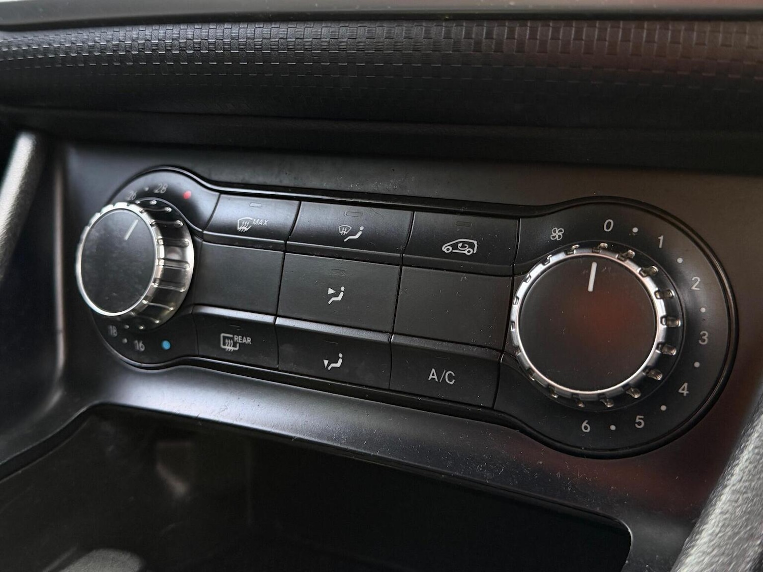 Used Mercedes-Benz A-Class 2013 for sale - 76347232: Photo 19