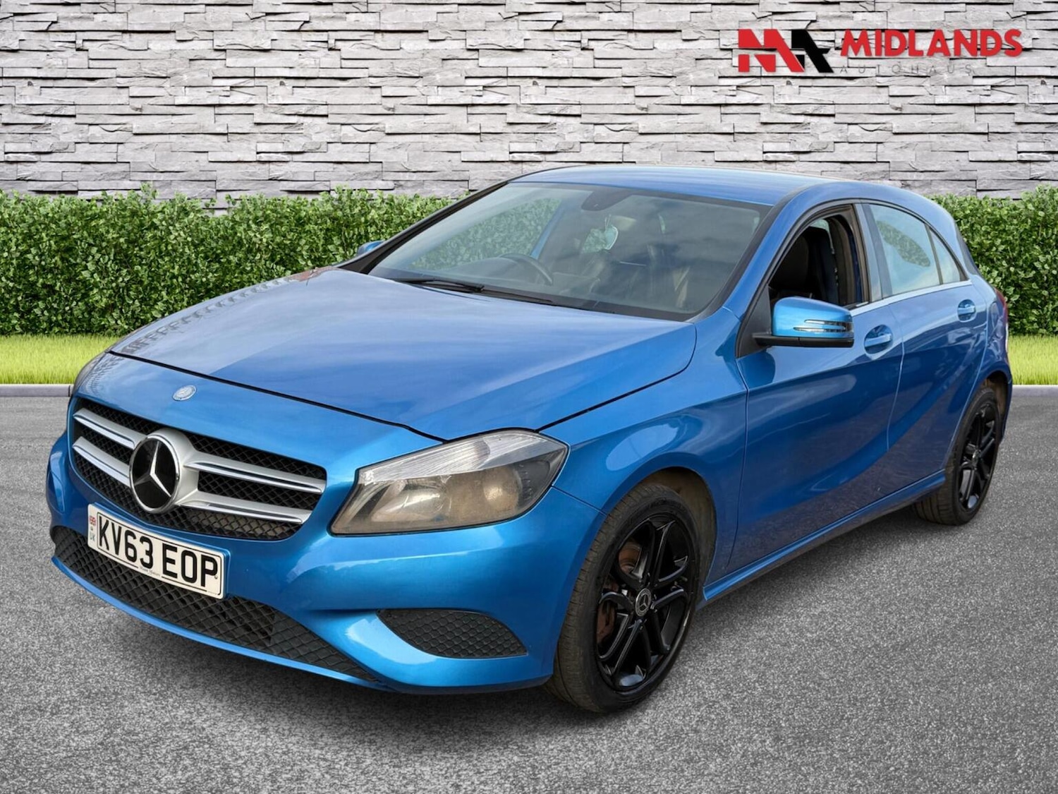 Used Mercedes-Benz A-Class 2013 for sale - 76347232: Photo 3