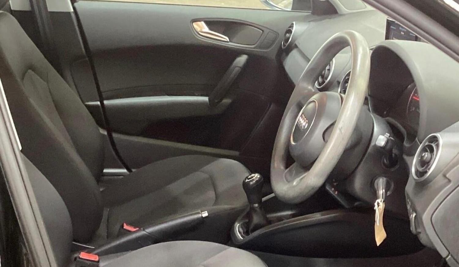 Used Audi A1 2015 for sale - 78145825: Photo 8