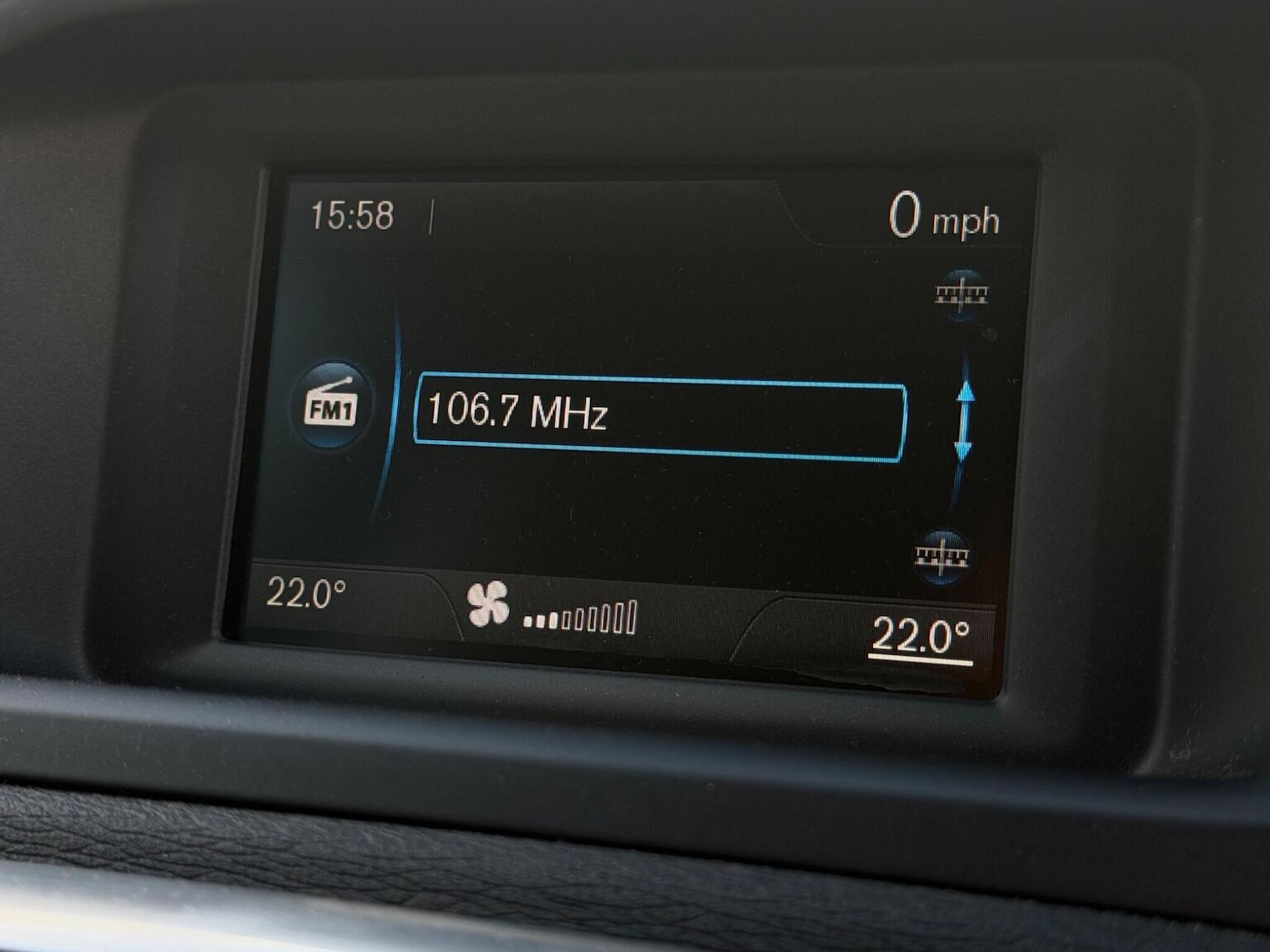 Used Volvo V40 2013 for sale - 77572756: Photo 11