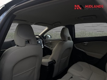 Used Volvo V40 2013 for sale - 77572756: Photo