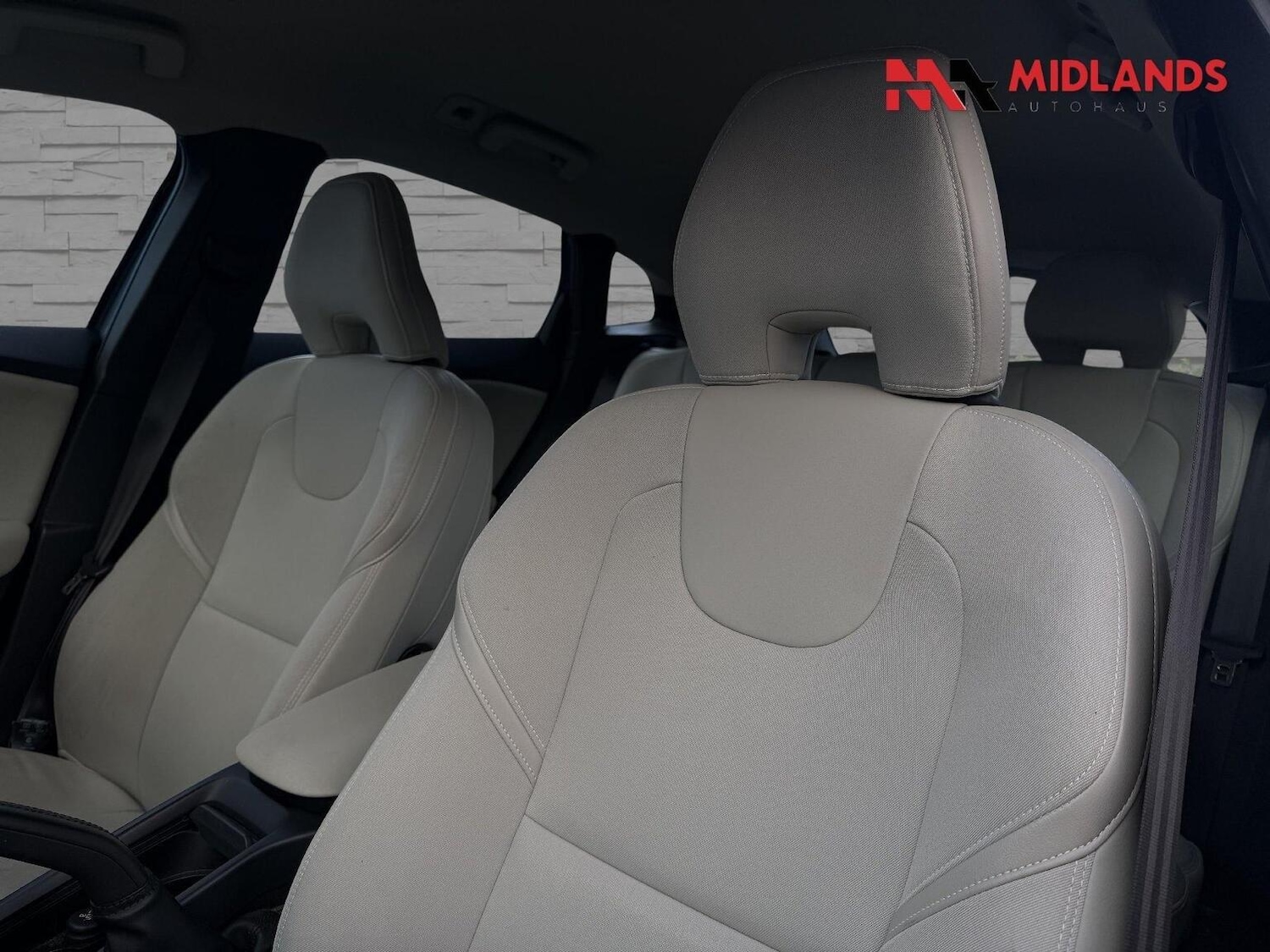 Used Volvo V40 2013 for sale - 77572756: Photo 5