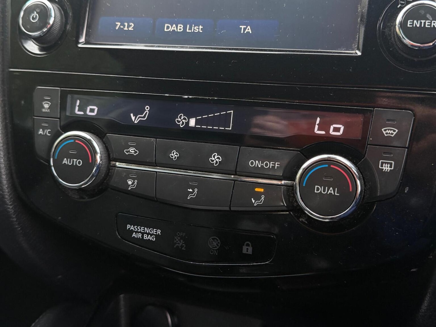 Used Nissan Qashqai 2015 for sale - 77981826: Photo 20