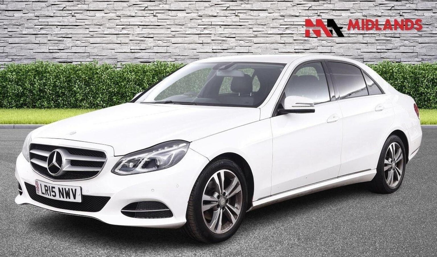 Used Mercedes-Benz E Class 2015 for sale - 77656168: Photo 3