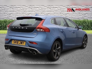 Used Volvo V40 2016 for sale - 79372087: Photo