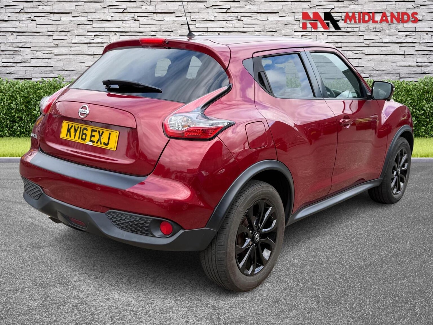 Used Nissan Juke 2016 for sale - 76369335: Photo 4