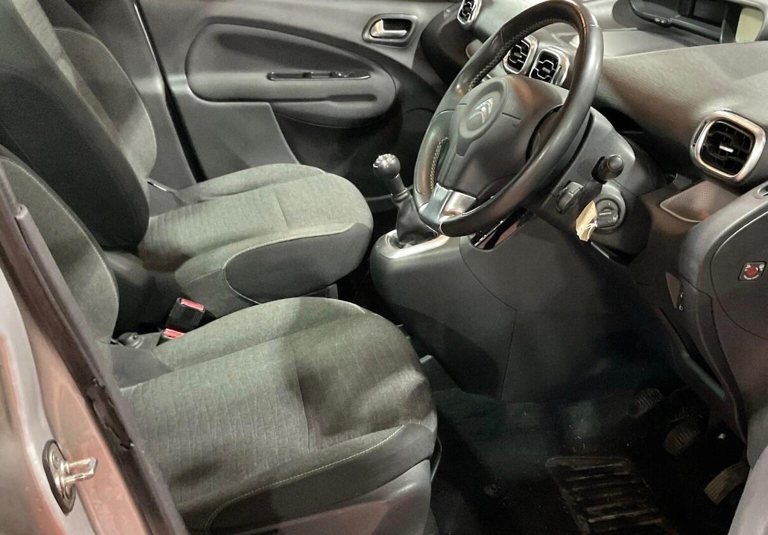 Used Citroen C3 Picasso 2016 for sale - 77548163: Photo 8