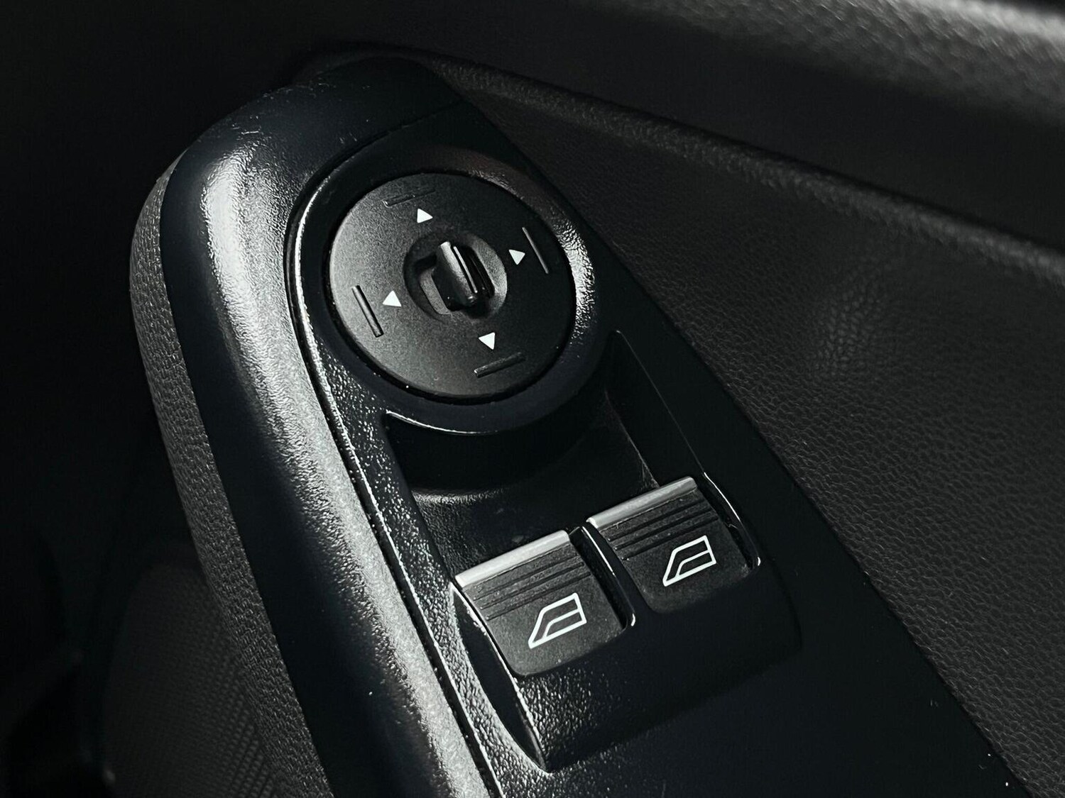 Used Ford Fiesta 2015 for sale - 76631519: Photo 17