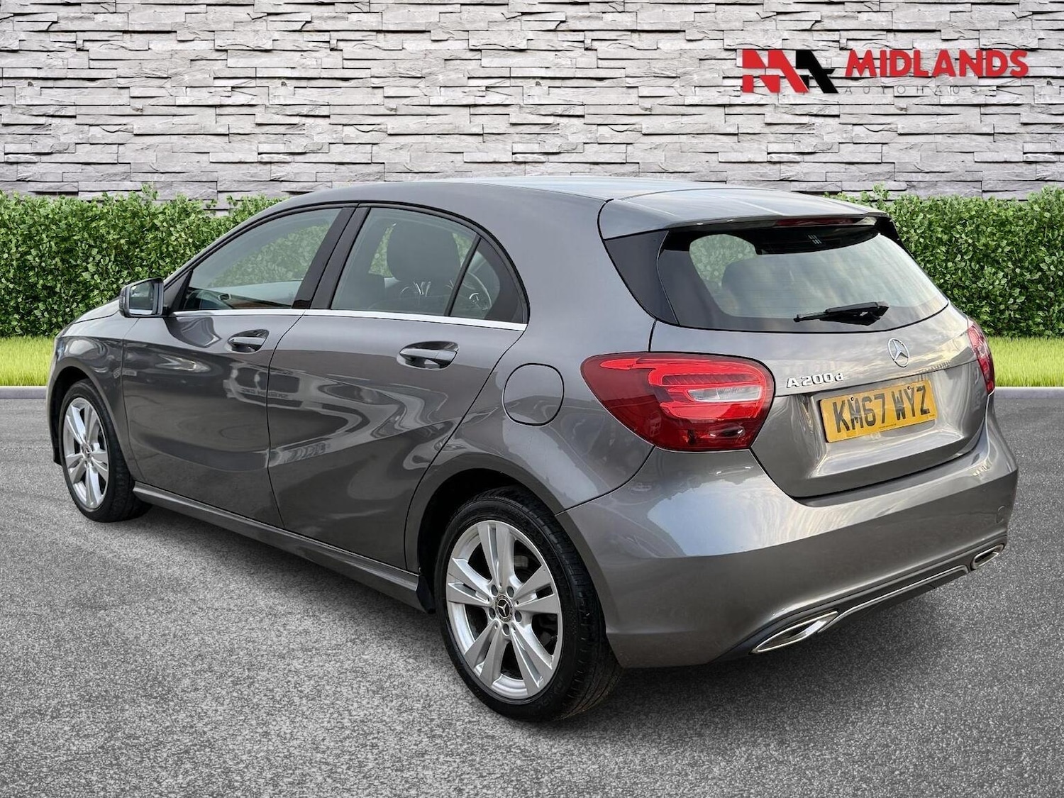 Used Mercedes-Benz A-Class 2017 for sale - 76725645: Photo 4