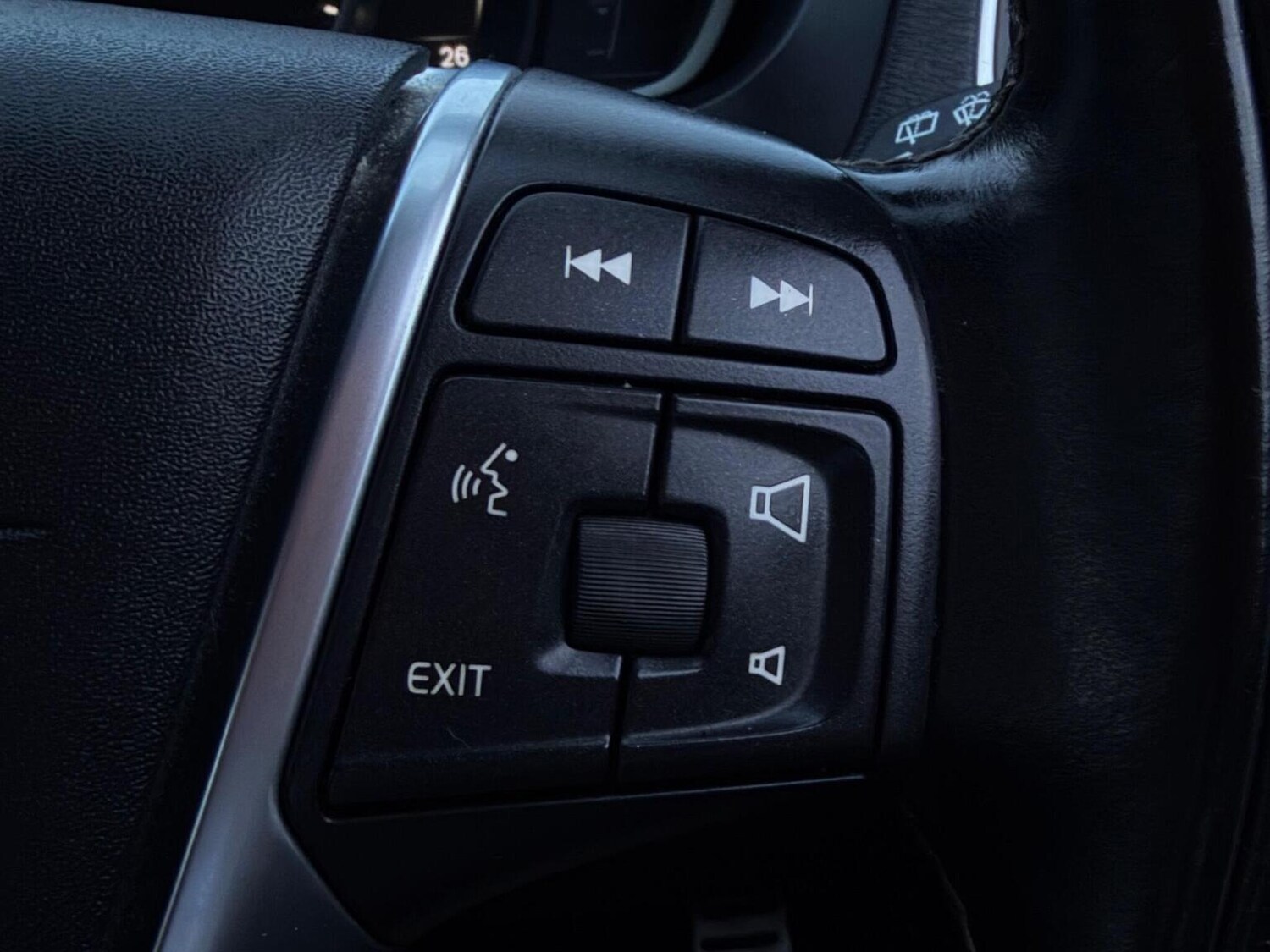 Used Volvo V40 2017 for sale - 77487206: Photo 18