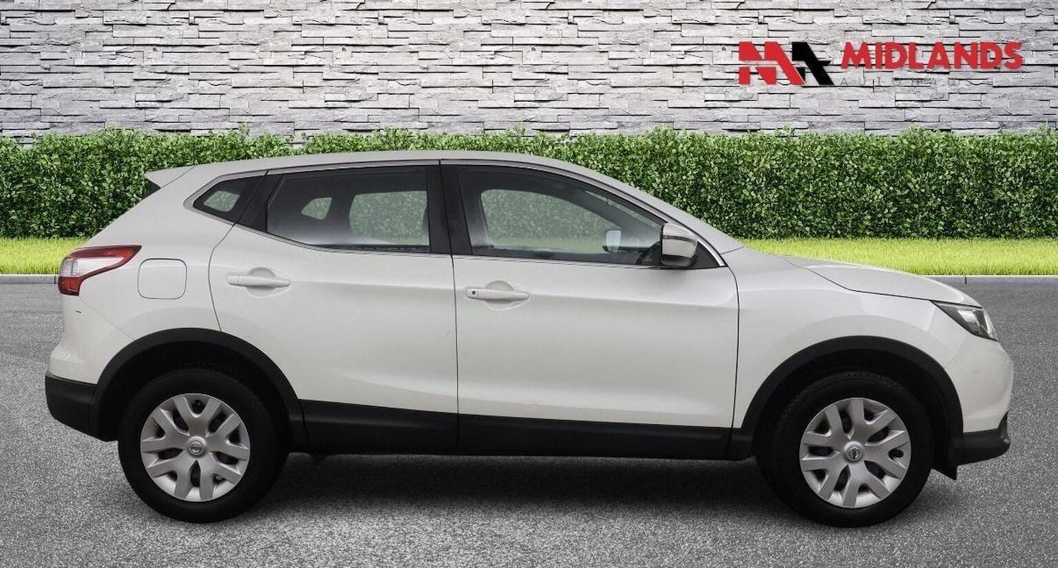 Used Nissan Qashqai 2014 for sale - 77303701: Photo 5