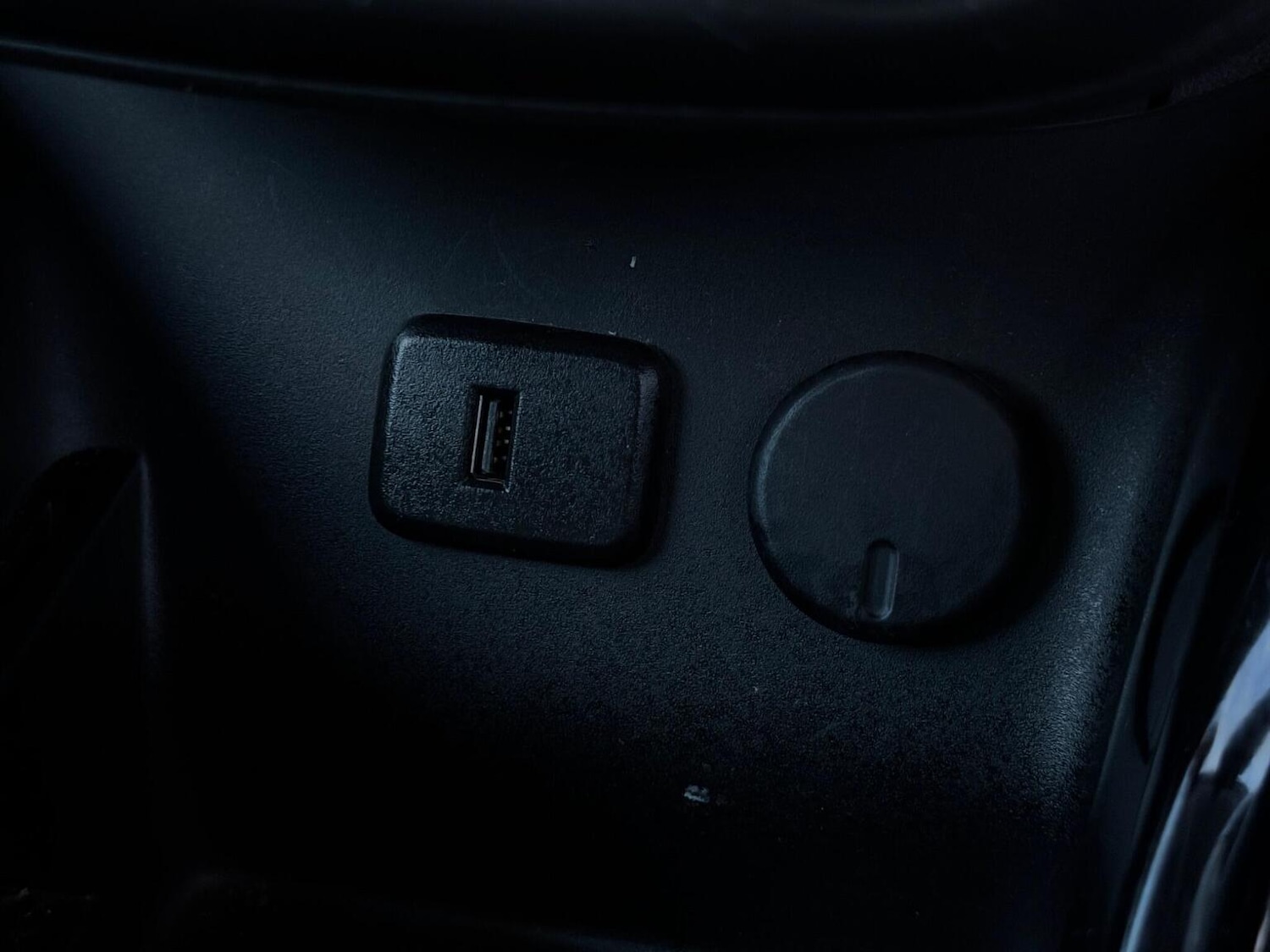 Used Vauxhall ADAM 2017 for sale - 77201177: Photo 16