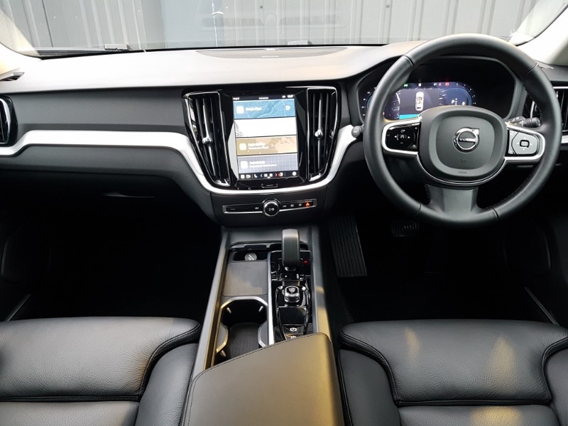 Used Volvo V60 2025 for sale - 77424427: Photo 2