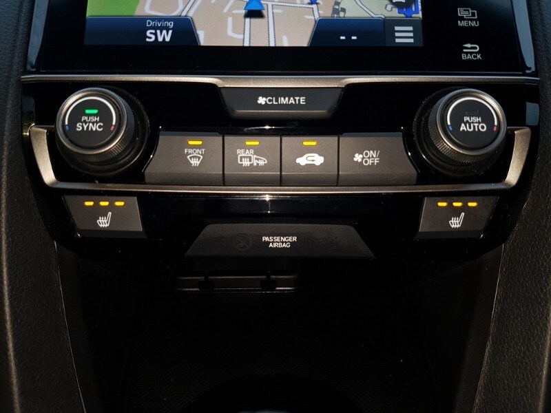 Used Honda Civic 2018 for sale - 77832609: Photo 18