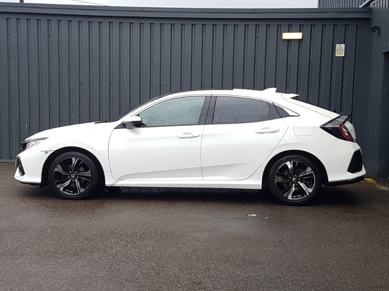 Used Honda Civic 2018 for sale - 77832609: Photo 4