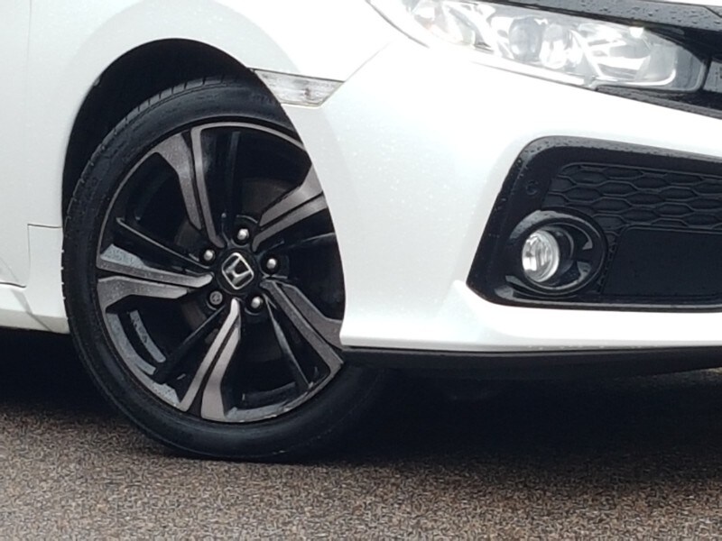 Used Honda Civic 2018 for sale - 77832609: Photo 9