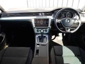 Used Volkswagen Passat 2018 for sale - 75750758: Photo