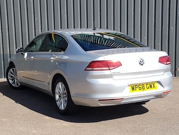 Used Volkswagen Passat 2018 for sale - 75750758: Photo