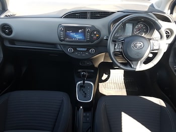 Used Toyota Yaris 2017 for sale - 78633993: Photo
