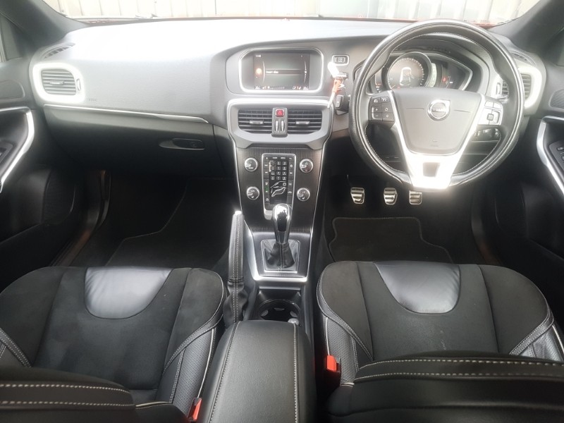 Used Volvo V40 2018 for sale - 77031902: Photo 2