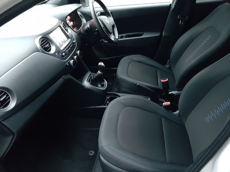 Used Hyundai i10 2018 for sale - 76827285: Photo 5