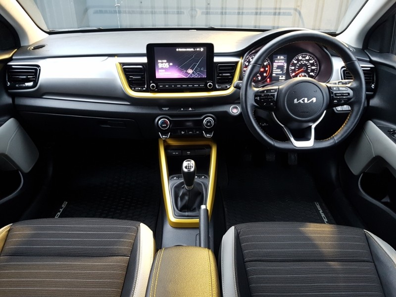 Used Kia Stonic 2023 for sale - 78219771: Photo 2