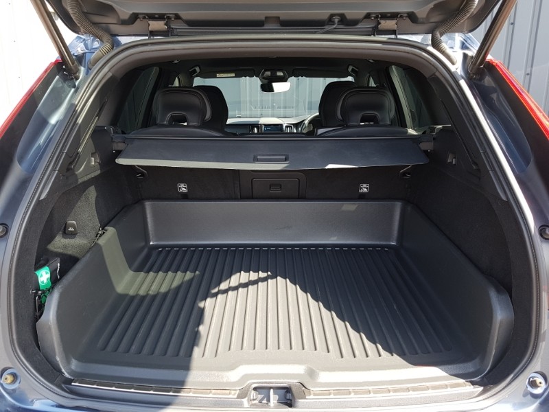 Used Volvo XC60 2022 for sale - 76166246: Photo 8