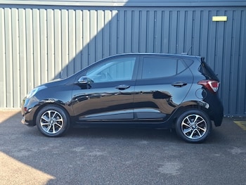 Used Hyundai i10 2019 for sale - 79517641: Photo