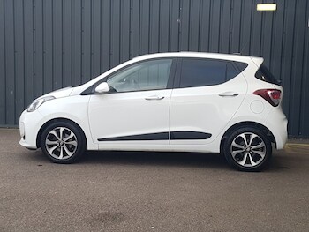 Used Hyundai i10 2019 for sale - 77695068: Photo