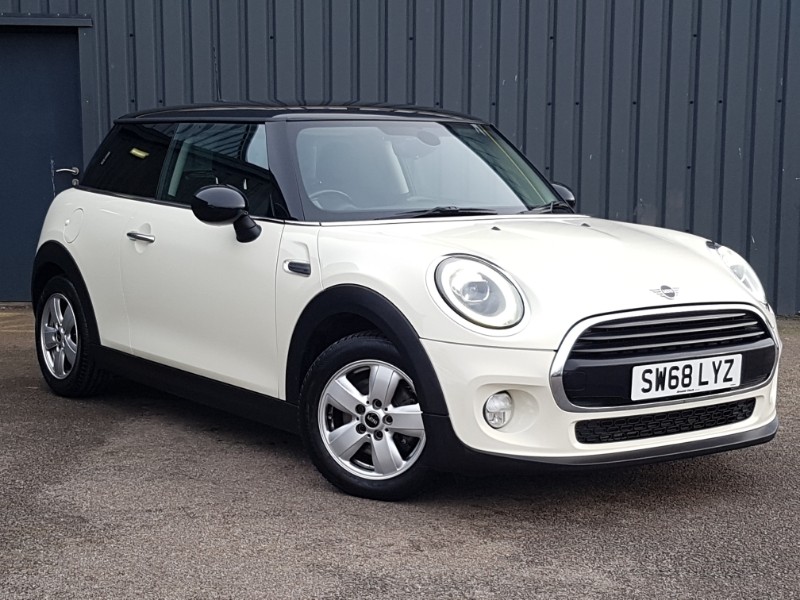 Used MINI Hatch 2018 for sale - 76556606: Photo 1