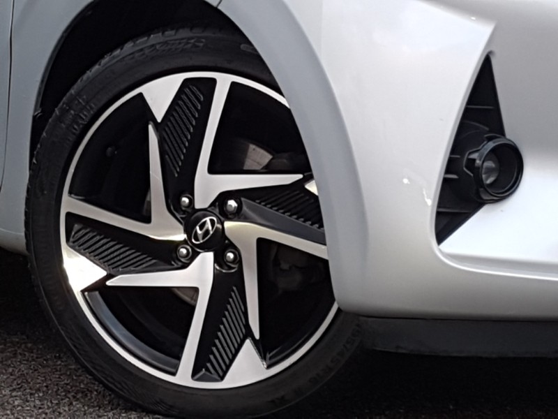 Used Hyundai i10 2021 for sale - 77380123: Photo 9