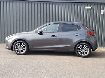Used Mazda Mazda2 2019 for sale - 76975116: Photo