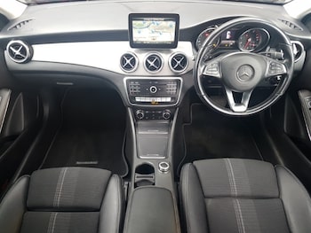 Used Mercedes-Benz GLA 2020 for sale - 78669864: Photo