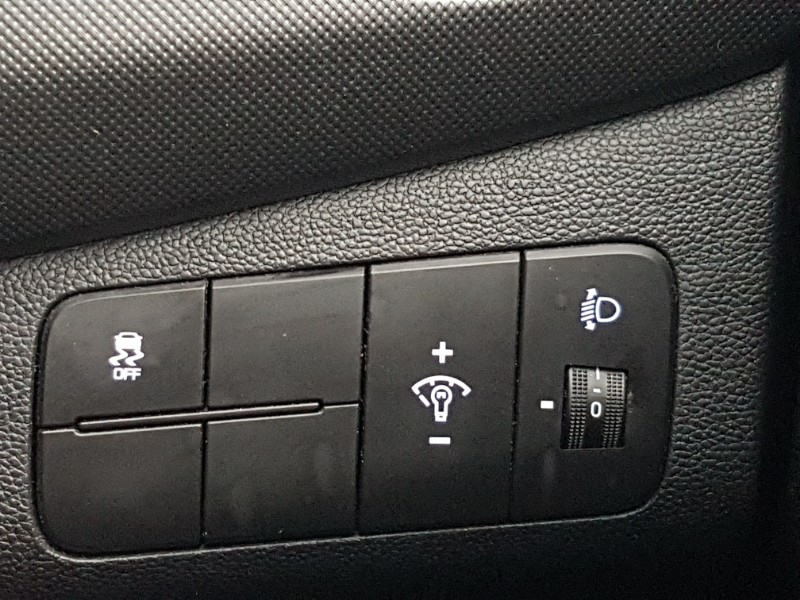 Used Hyundai i10 2018 for sale - 77960459: Photo 13