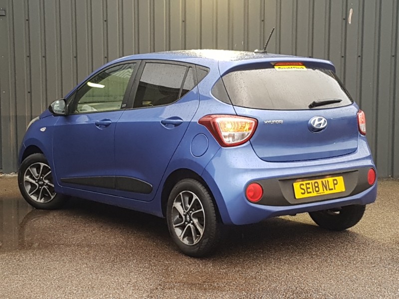 Used Hyundai i10 2018 for sale - 77960459: Photo 3