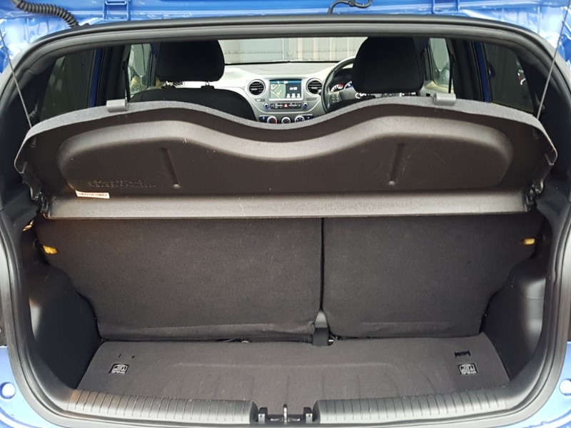 Used Hyundai i10 2018 for sale - 77960459: Photo 8