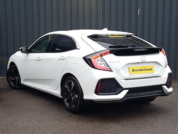 Used Honda Civic 2018 for sale - 78079867: Photo