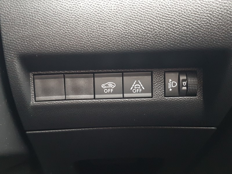 Used Peugeot 2008 2021 for sale - 78079869: Photo 13