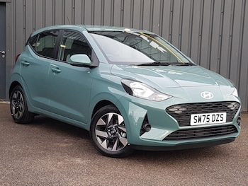 2025 - 1.0 [63] Advance 5dr [Nav]