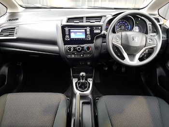 Used Honda Jazz 2019 for sale - 77695067: Photo