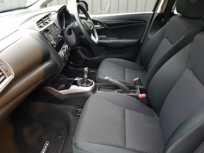 Used Honda Jazz 2019 for sale - 77695067: Photo 5