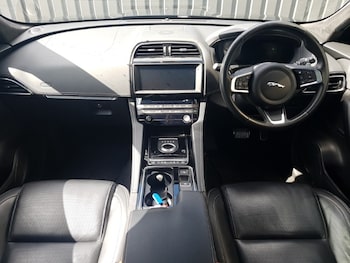 Used Jaguar F-Pace 2020 for sale - 78774079: Photo
