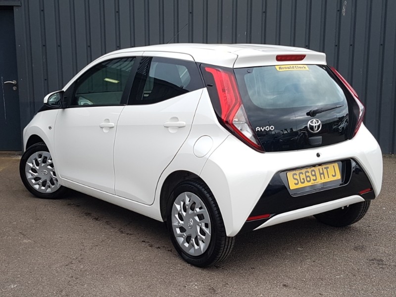 Used Toyota AYGO 2020 for sale - 77980941: Photo 3
